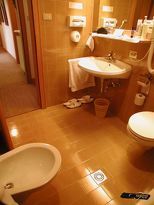 Charme Hotel Uhrerhof-Deur - Badezimmer