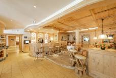 Naturhotel Lüsnerhof - Rezeption und Bar