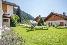 Garten und Liegewiese