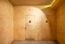 Thuniversum - Bagno all'ingresso