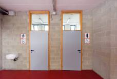 Palaghiaccio Meranarena - WC nelle vicinanze della tribuna