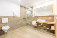 Panoramahotel Huberhof - Badezimmer 101