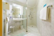 Hotel Schwarzenbach - Badezimmer