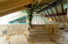 Wellness Hotel Engel - Piscina coperta nel sottotetto