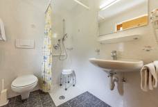 Alpenresidence - Bagno della camera accessibile 2