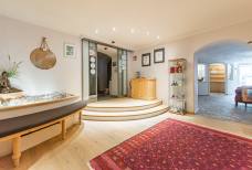 Hotel Corona - Stufen zum SPA- und Saunabereich