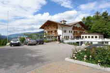 Hotel Torgglerhof - Percorso ingresso Hotel