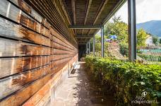 Lido Scena - Rampa che porta al giardino e alla piscina