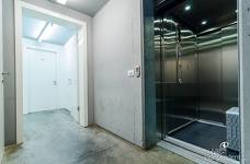 Palestra di arrampicata Salewa Cube - Bagno accessibile Salewa Bivac