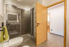 Residence Bergheim - Ferienwohnung Pragser Wildsee - Großes Bad
