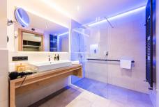 Hotel Torgglhof - Bagno Pergola Junior Suite n. 103