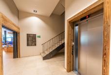 Golf Lodge - Ascensore reception