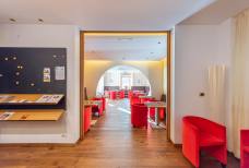 Hotel Sonnenhof - Rezeption und Lounge