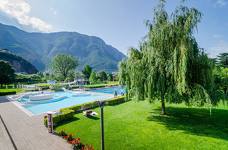 Lido di Bolzano: Prato e parco giochi