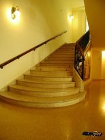 Stadthotel - Stufen und Treppen